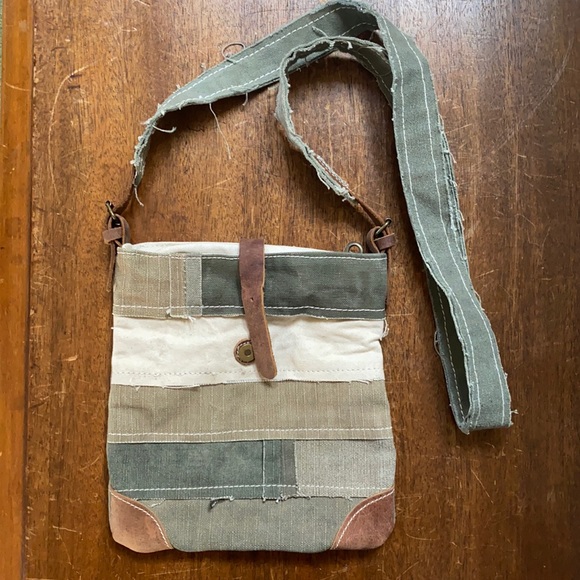 Handbags - Shoulder Bag